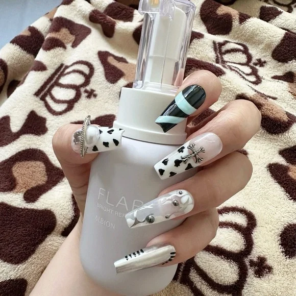 5 for $30 hand made press-on nails with metallic accessories - Picture 3 of 5